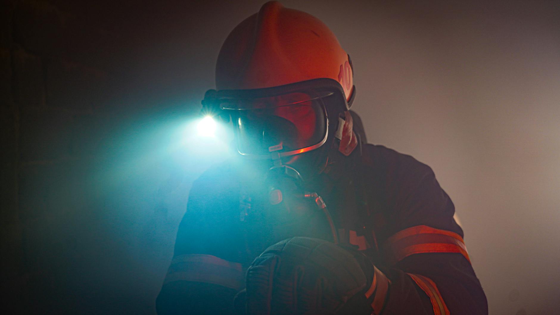 Feuerwehrmann im Einsatz